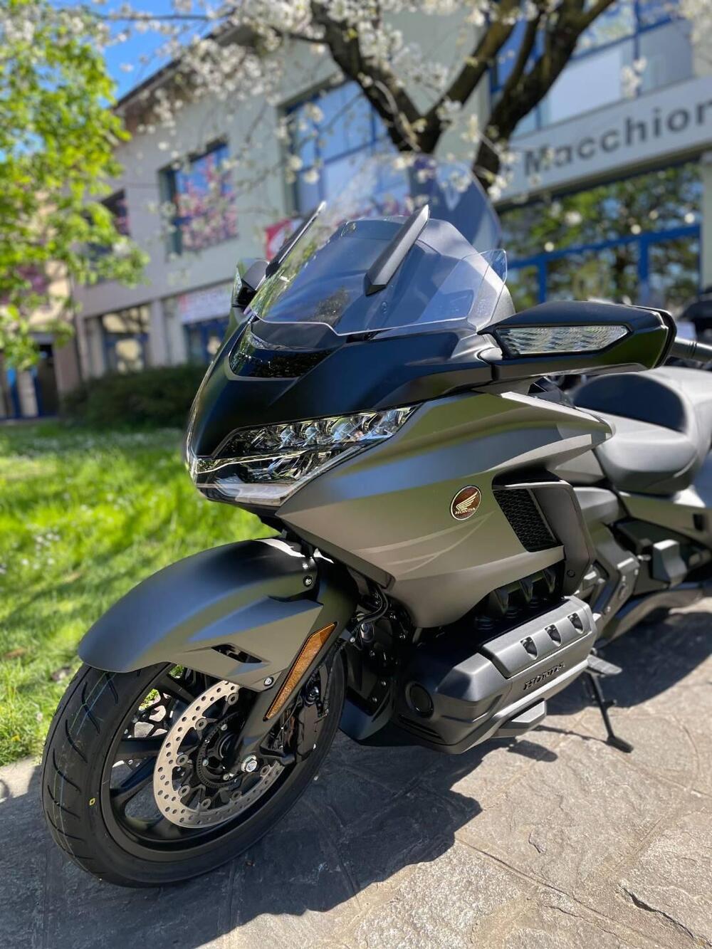 Honda GL 1800 Gold Wing 50° Anniversario (2025 - 26) (3)