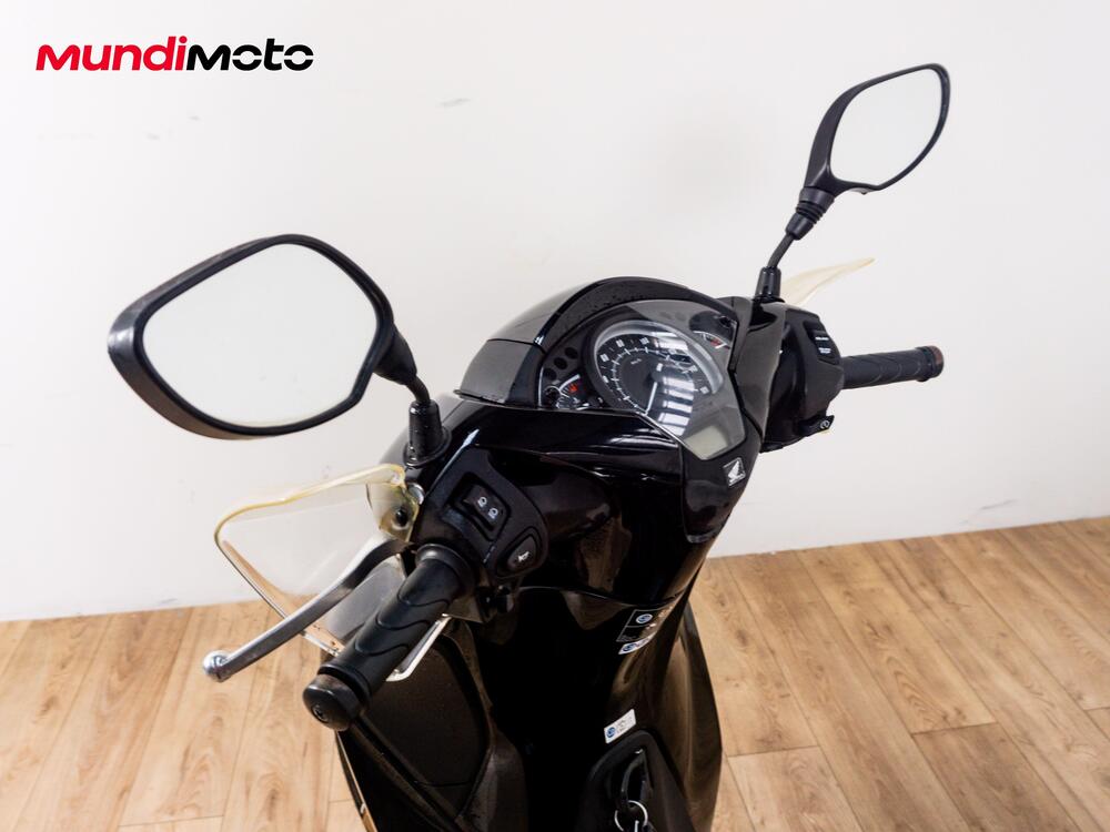 Honda SH 150i ABS (2013 - 16) (11)