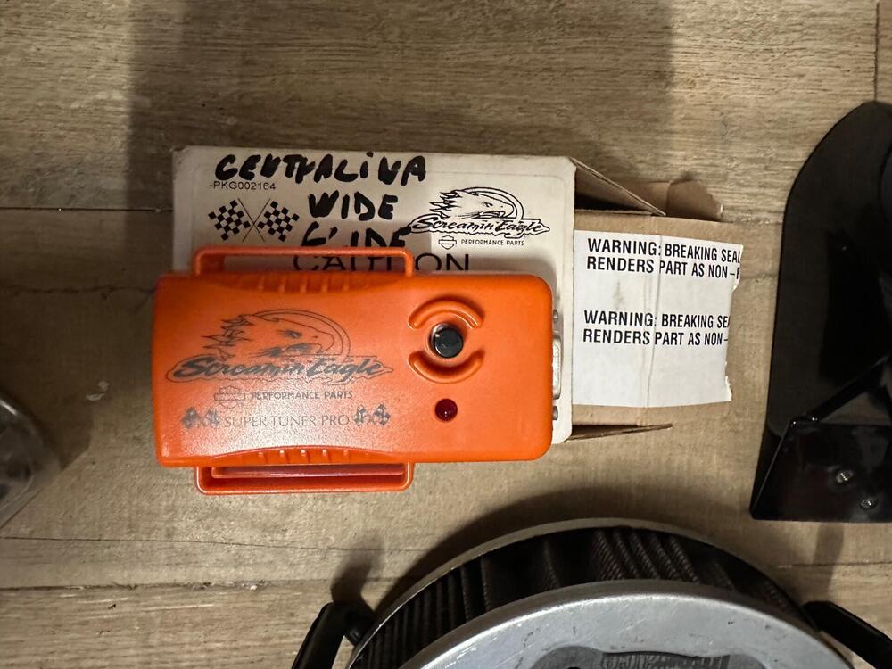 Harley-Davidson 1584 Wide Glide (2007 - 11) - FXDWG (11)