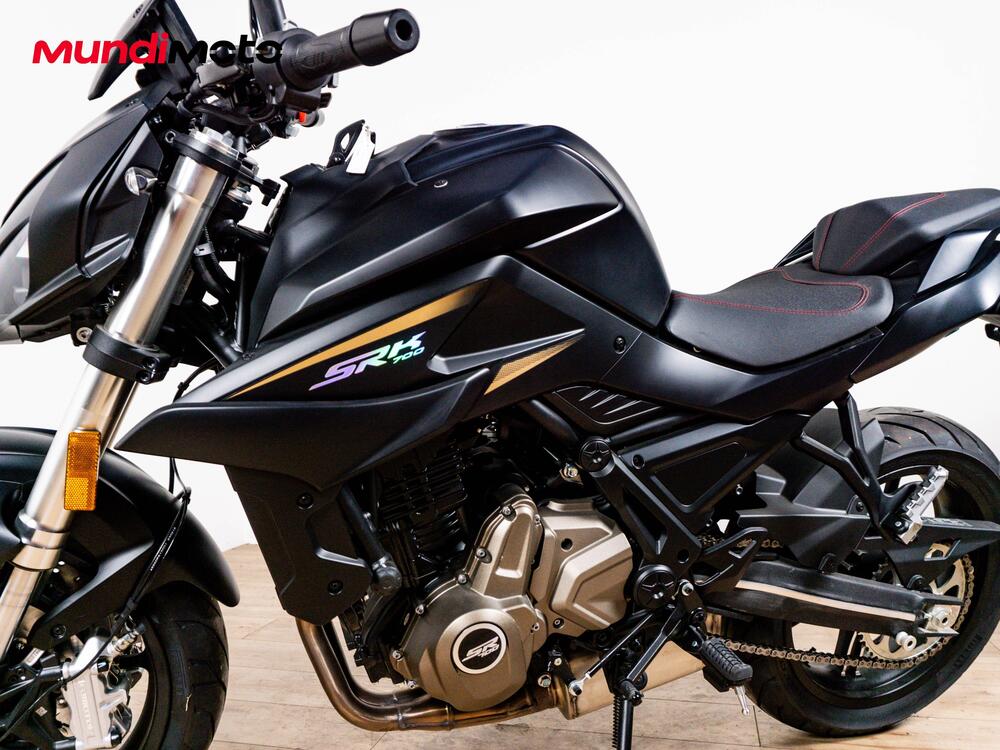 QJ Motor SRK 700 (2023 - 25) (9)