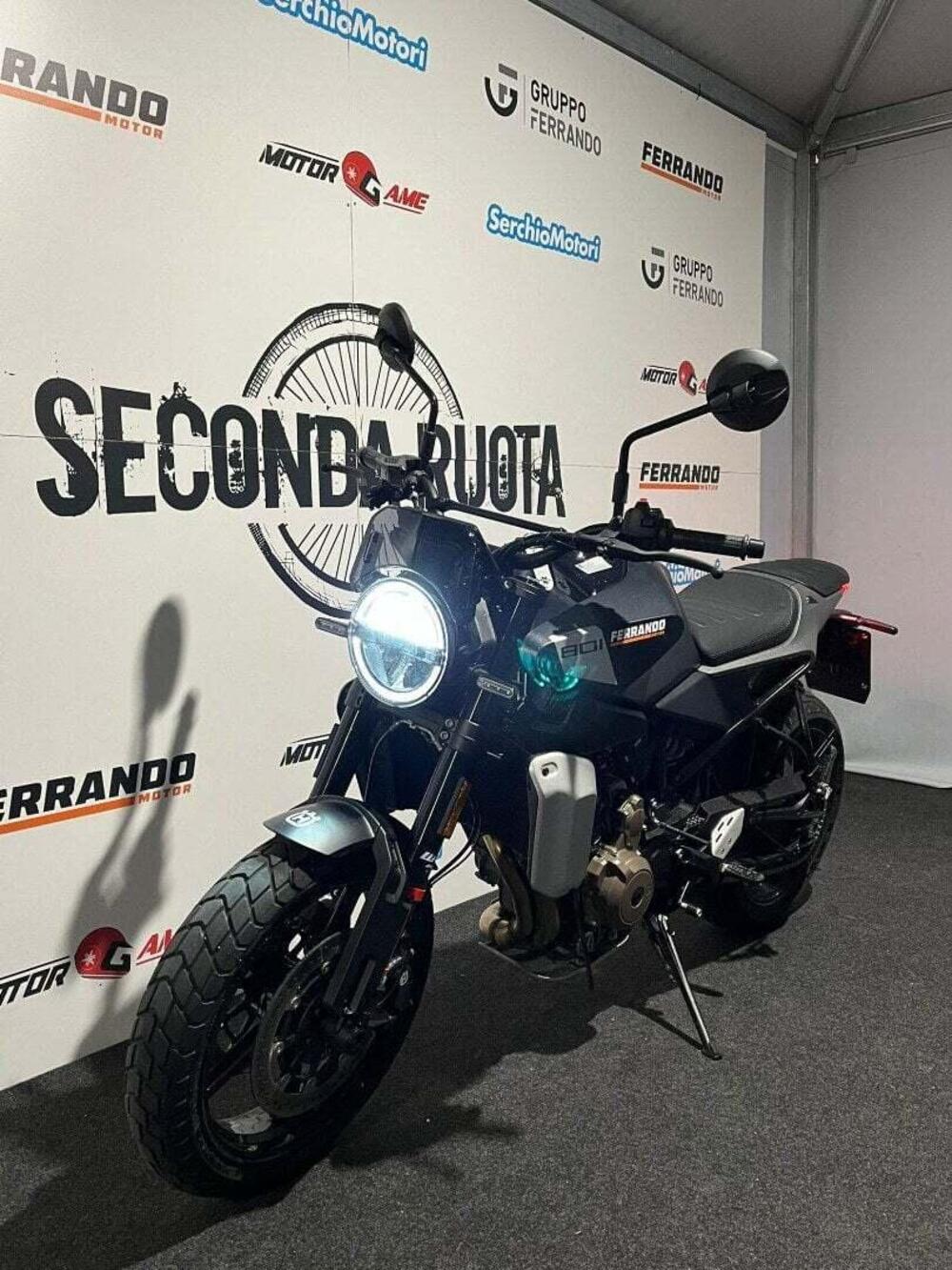 Husqvarna Svartpilen 801 (2024 - 26) (3)