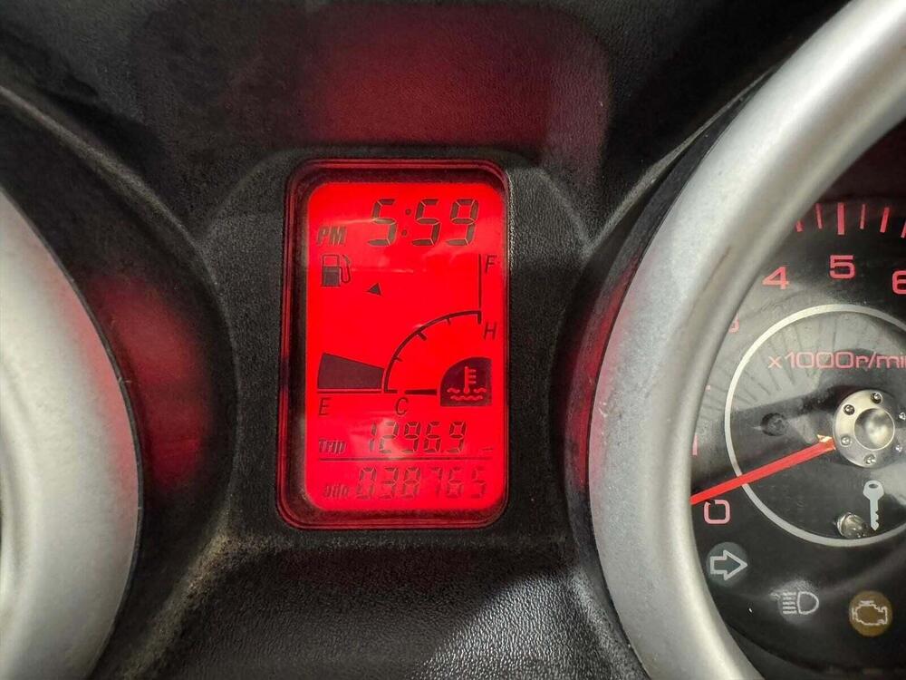 Yamaha X-Max 250 (2005 - 07) (3)