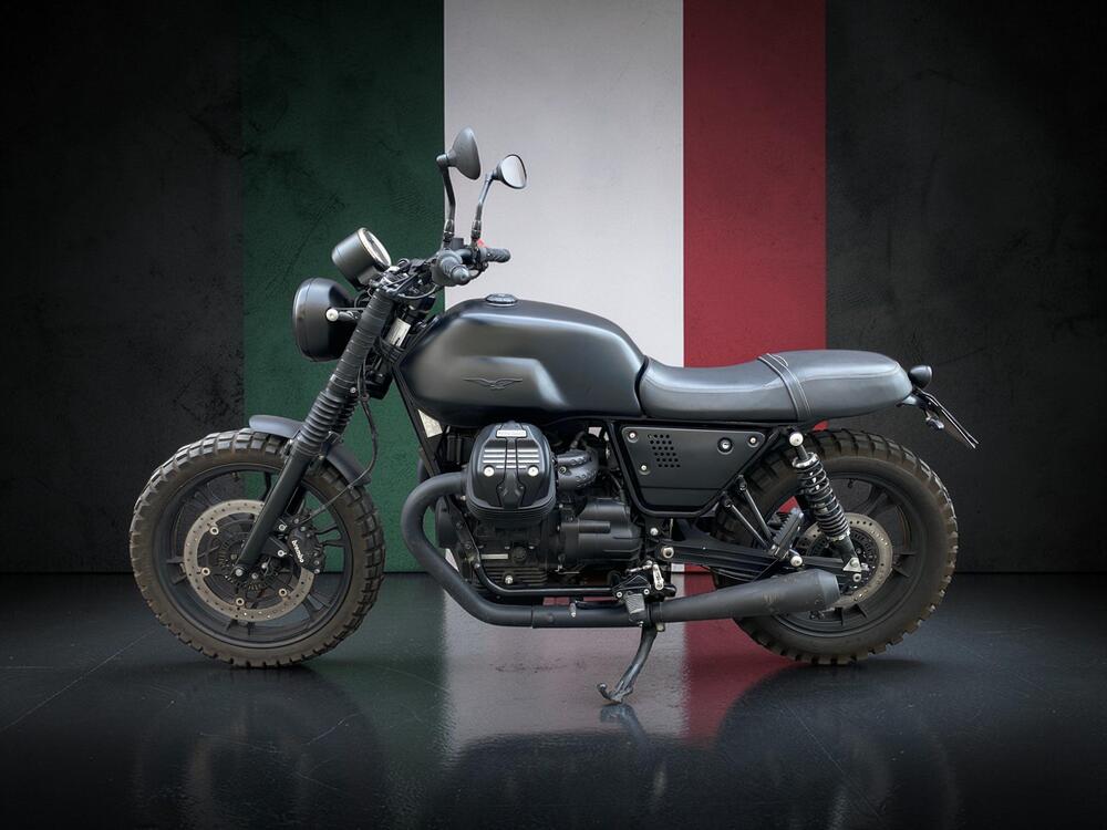 Moto Guzzi V7 III Stone (2017 - 20) (2)