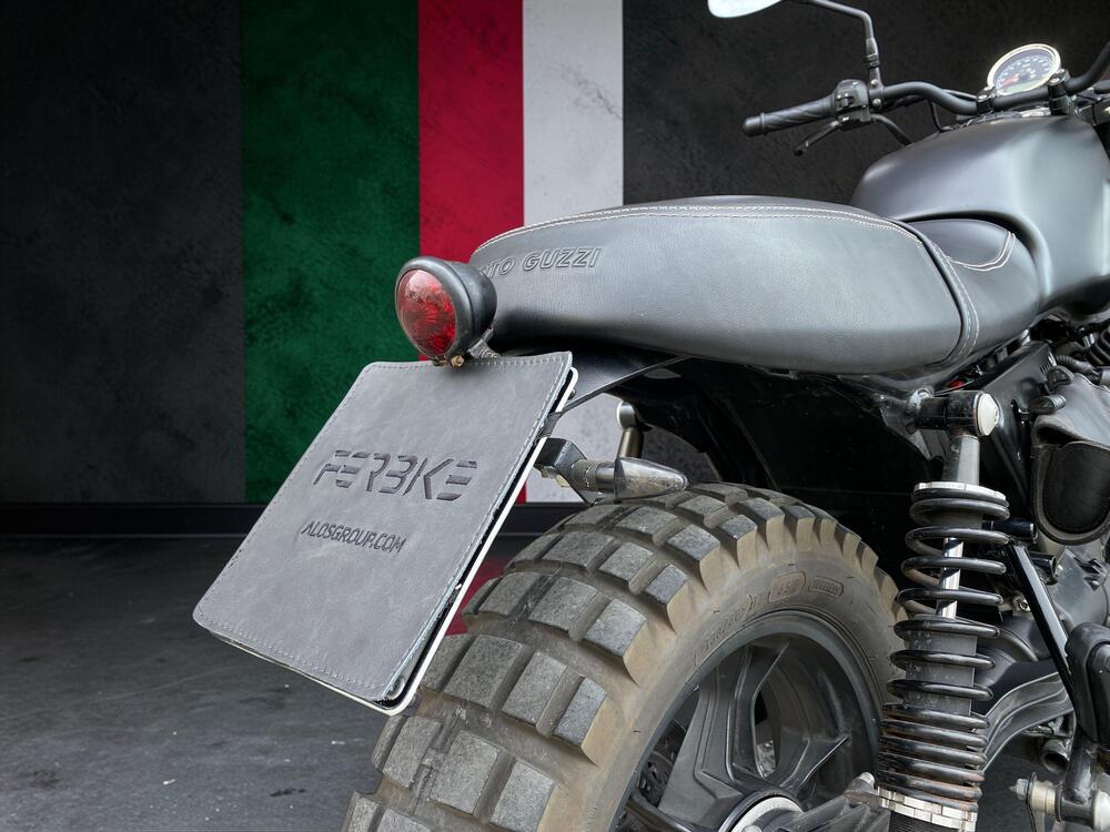 Moto Guzzi V7 III Stone (2017 - 20) (8)