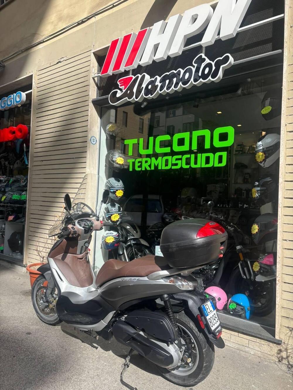 Piaggio Beverly 350 S ABS (2019 - 20) (5)