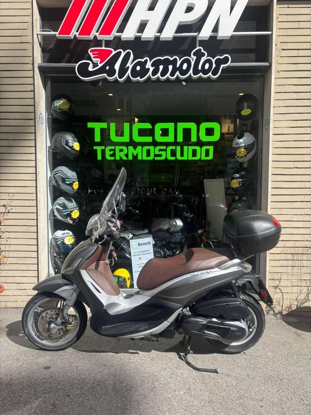 Piaggio Beverly 350 S ABS (2019 - 20) (2)