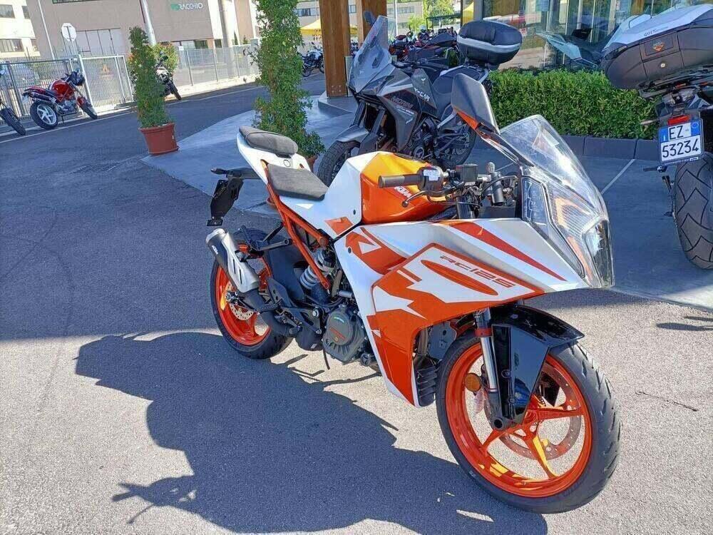 KTM RC 125 (2022 - 26) (5)