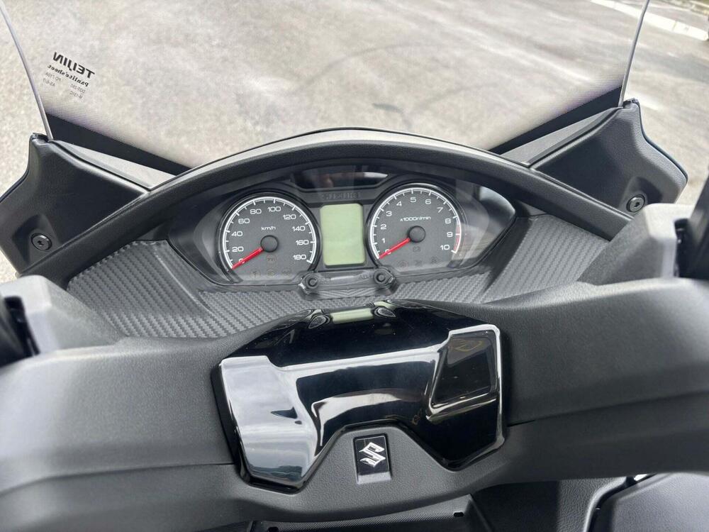 Suzuki Burgman 400 (2025 - 26) (2)