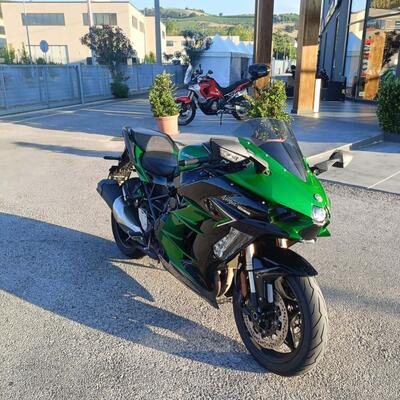 Kawasaki Ninja H2 SX SE (2022) usata