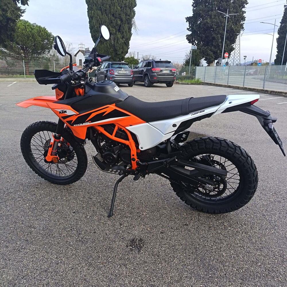 KTM 125 Enduro R (2025 - 26) (5)