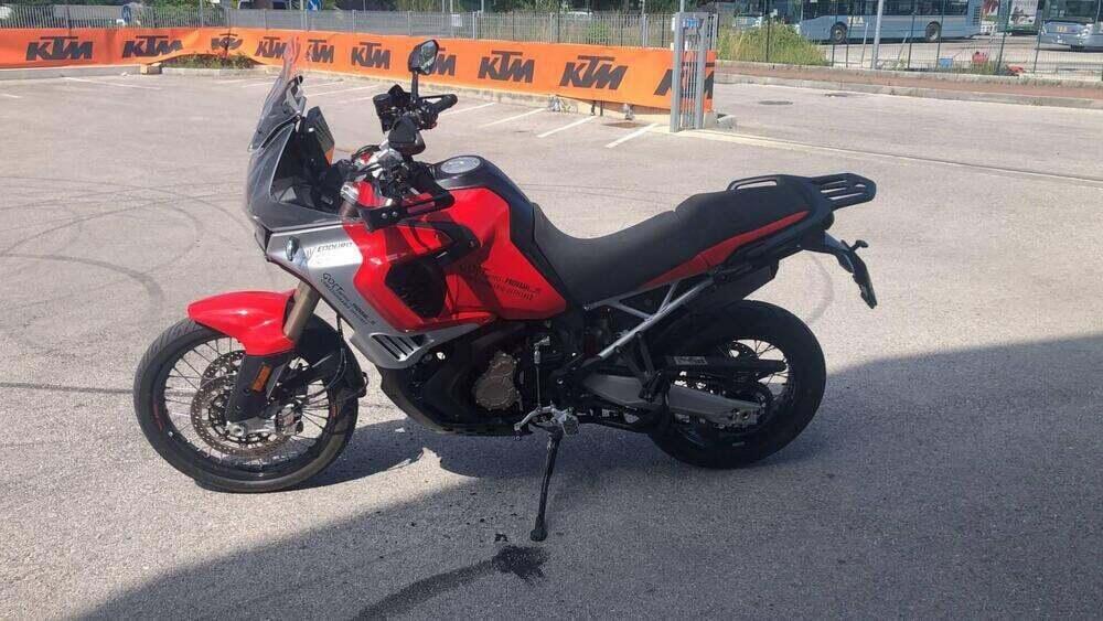 MV Agusta LXP Enduro Veloce (2024 - 25) (3)