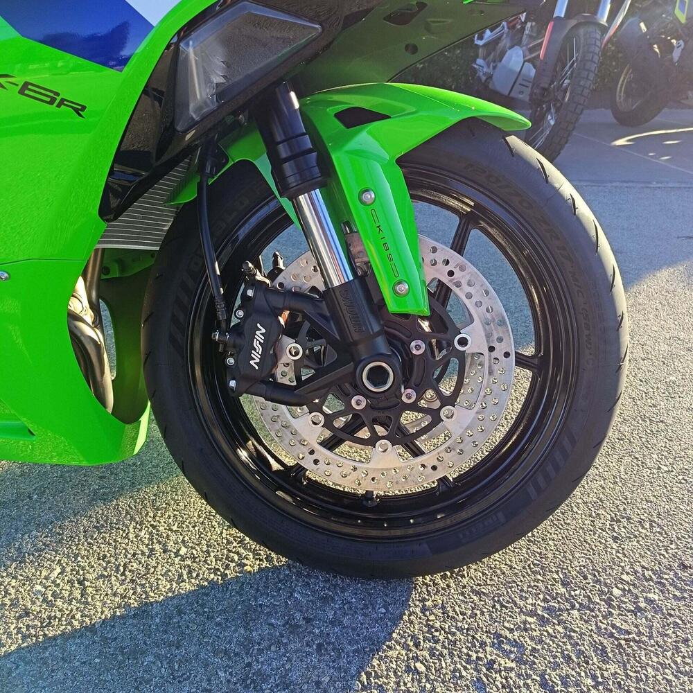 Kawasaki Ninja 636 ZX-6R (2024 - 26) (5)