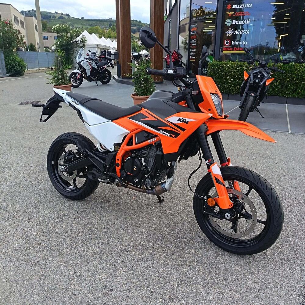 KTM 125 SMC R (2025 - 26) (3)