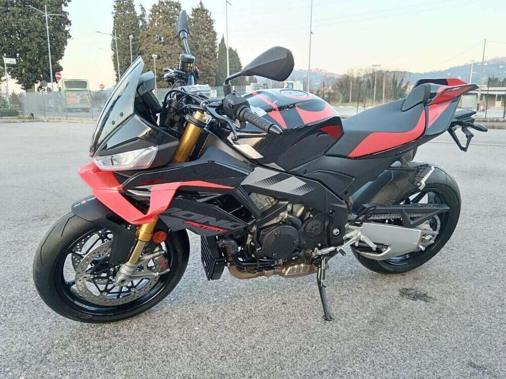 Aprilia Tuono V4 Factory (2025 - 26) (4)