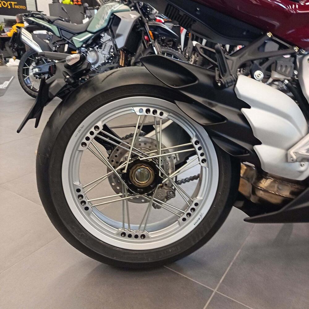 MV Agusta Superveloce 800 98 (2023 - 26) (9)