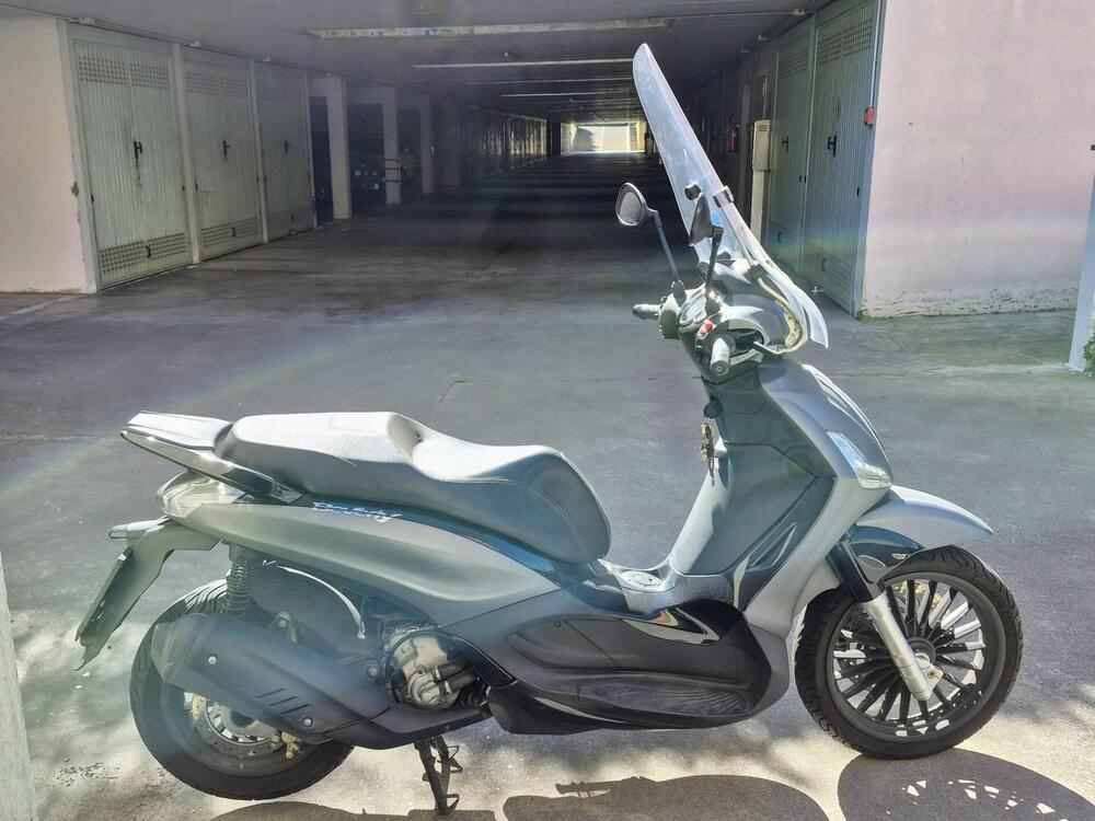 Piaggio Beverly 300 i.e. (2010 - 16)