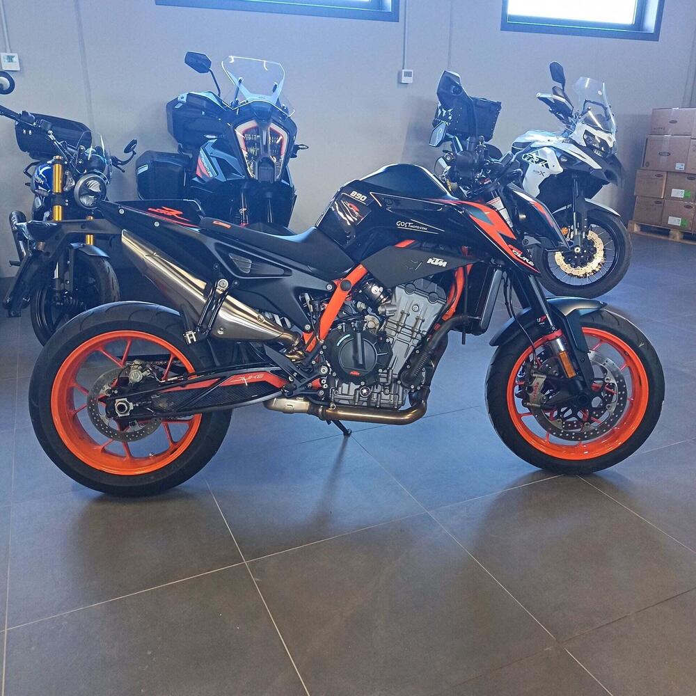 KTM 890 Duke R (2022 - 23) (2)