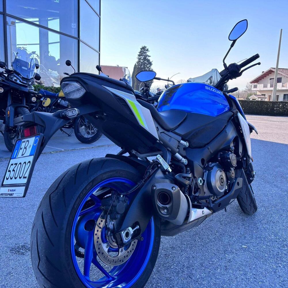 Suzuki GSX-S1000 (2021 - 25) (3)
