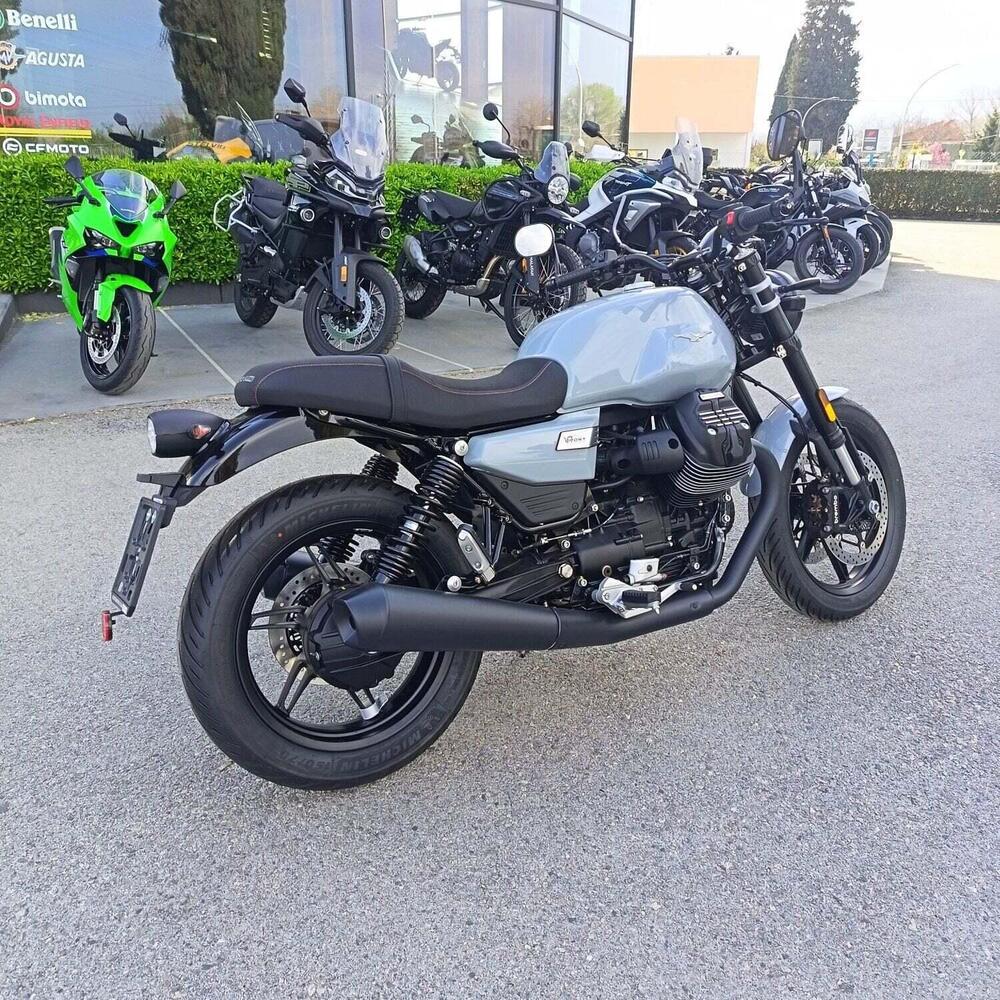 Moto Guzzi V7 Sport (2025 - 26) (7)