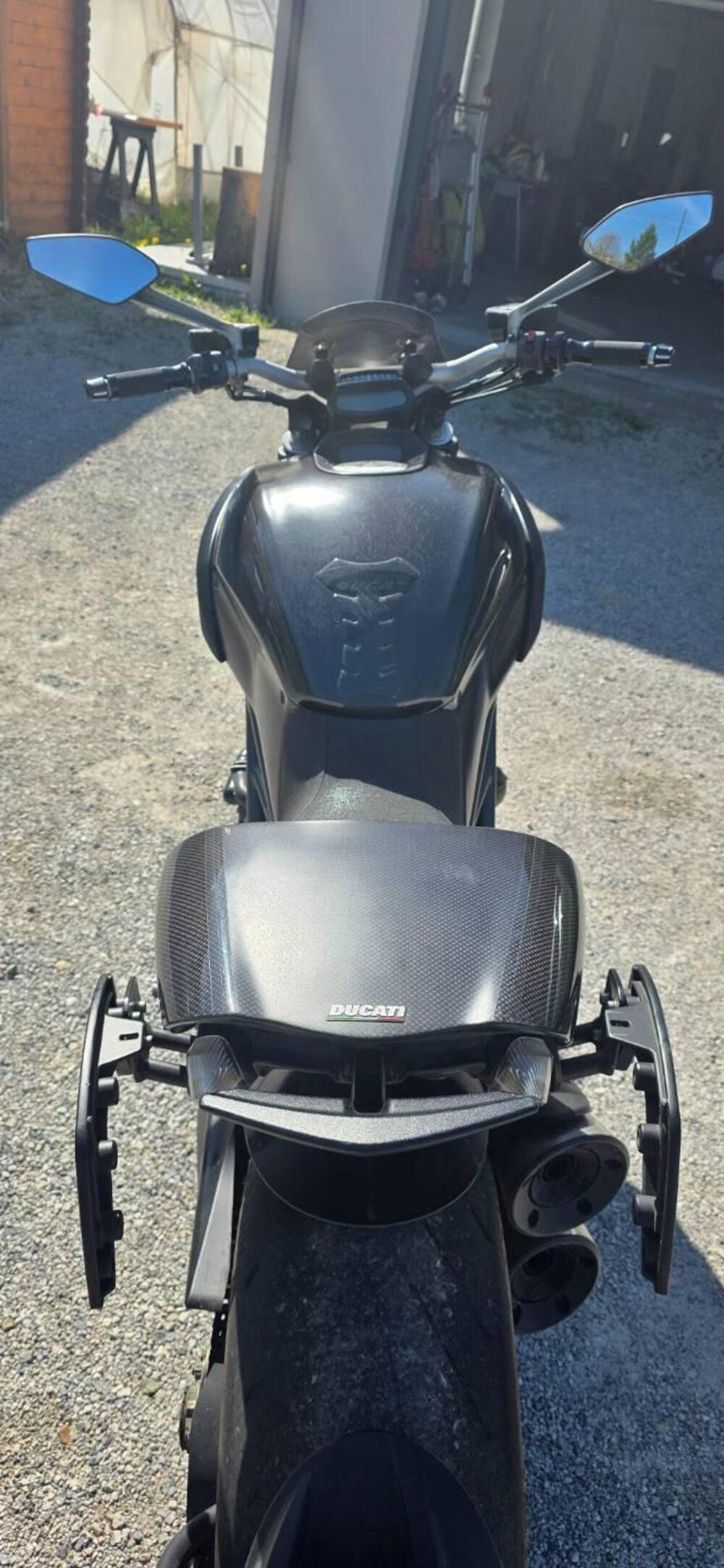 Ducati Diavel 1200 Carbon (2010 - 13) (3)