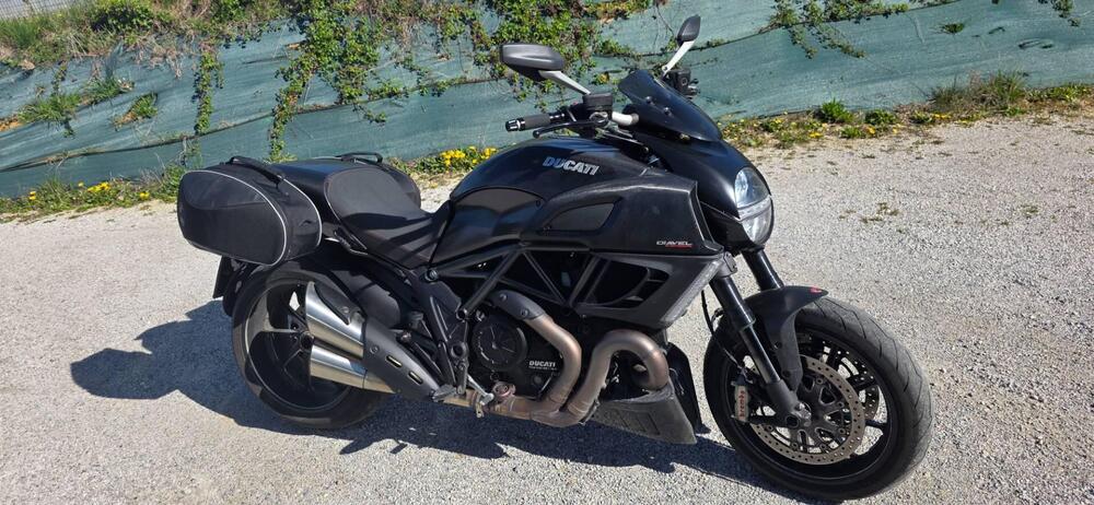 Ducati Diavel 1200 Carbon (2010 - 13) (5)
