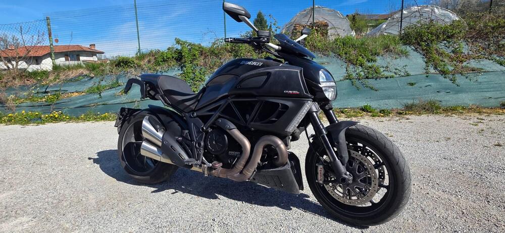 Ducati Diavel 1200 Carbon (2010 - 13) (9)