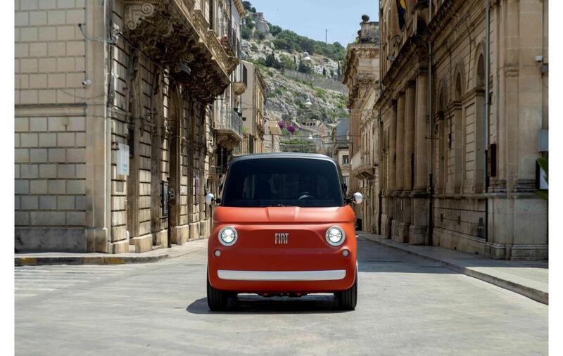 Nuova tinta corallo per la Topolino