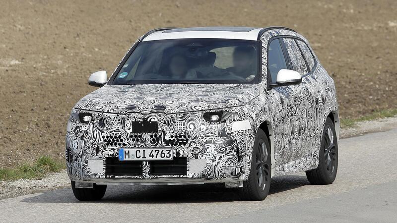 BMW X1 2027 sorpresa nei test: ecco il facelift della versione termica