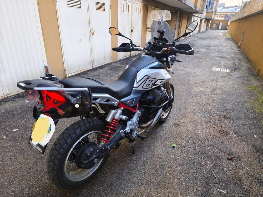 Moto Guzzi V85 TT (2024 - 26)