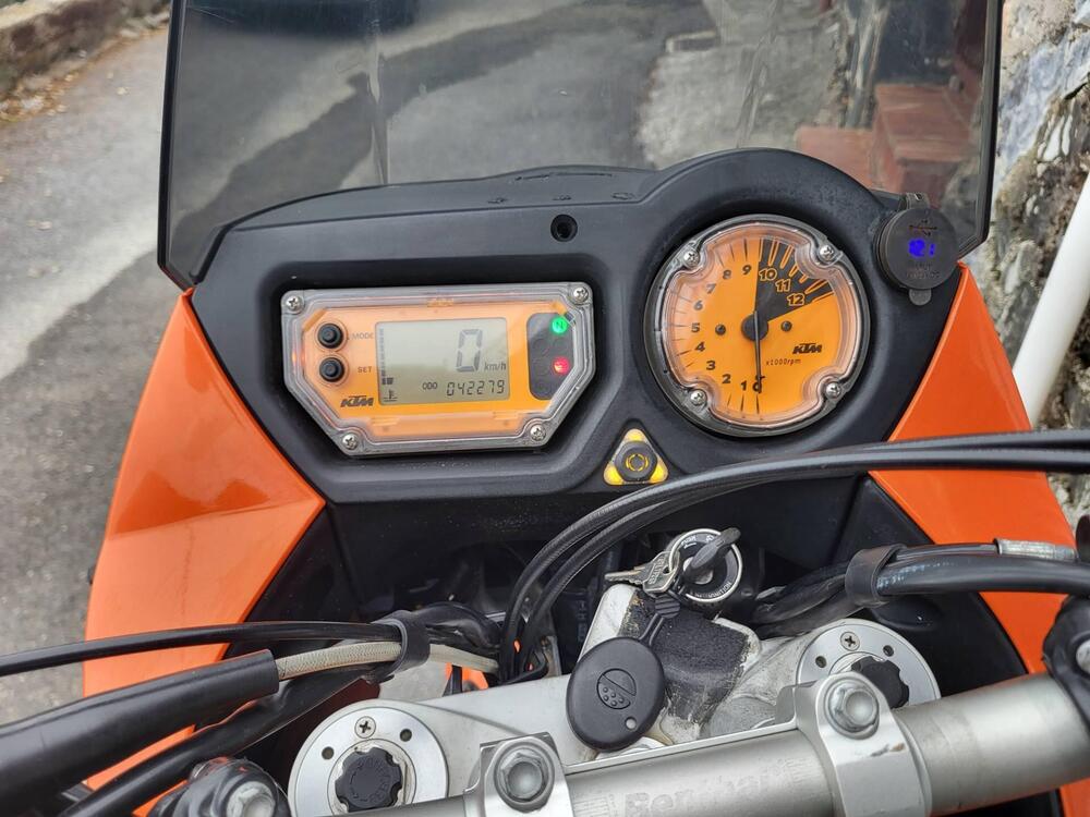 KTM 990 Adventure (2006 - 08) (7)