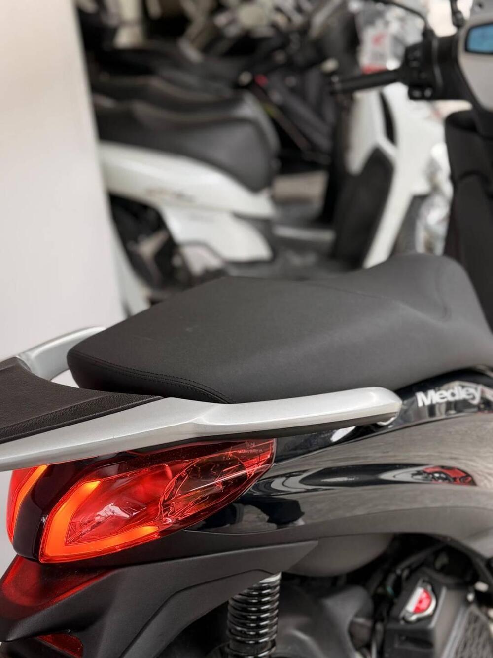 Piaggio Medley 200 (2025 - 26) (6)