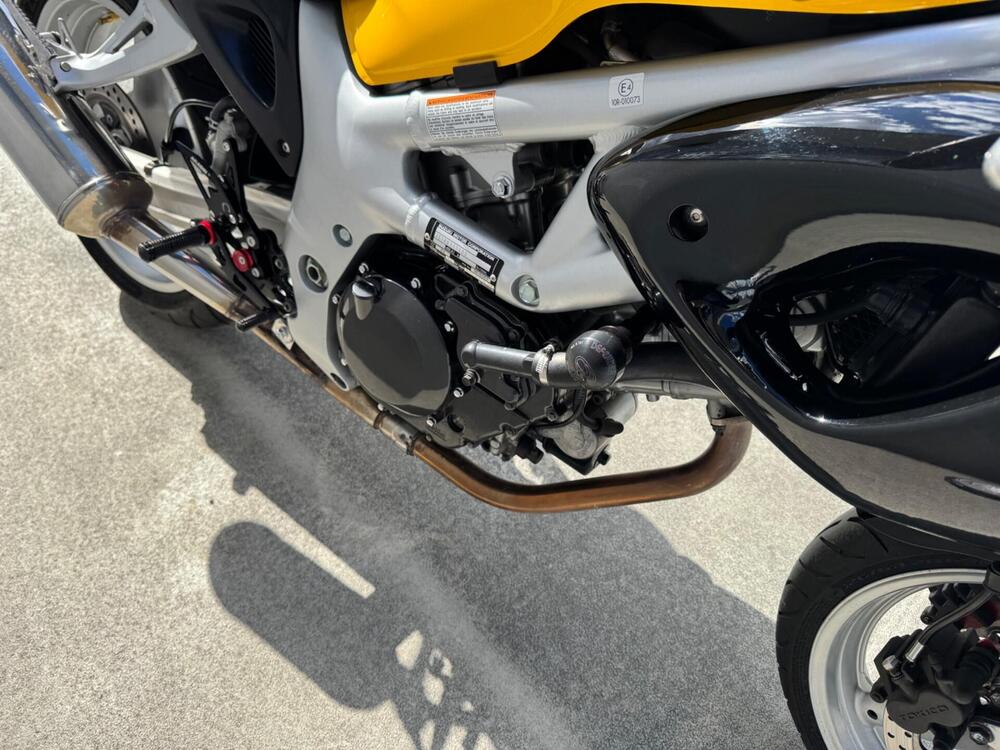 Suzuki SV 650 S (1999 - 02) (8)