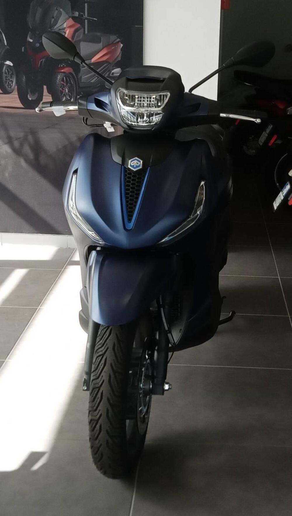 Piaggio Beverly 310 S (2025 - 26) (2)