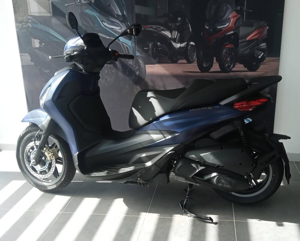 Piaggio Beverly 310 S (2025 - 26) (11)