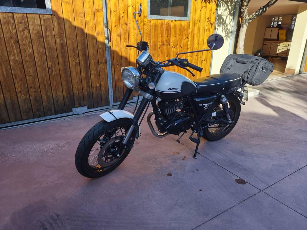 Mash Italia Seventy Five 125 (2014 - 16) (2)