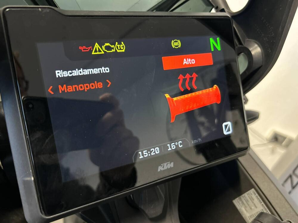 KTM 1290 Super Adventure S (2021) (12)