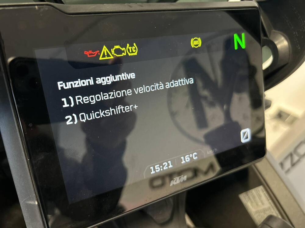 KTM 1290 Super Adventure S (2021) (14)