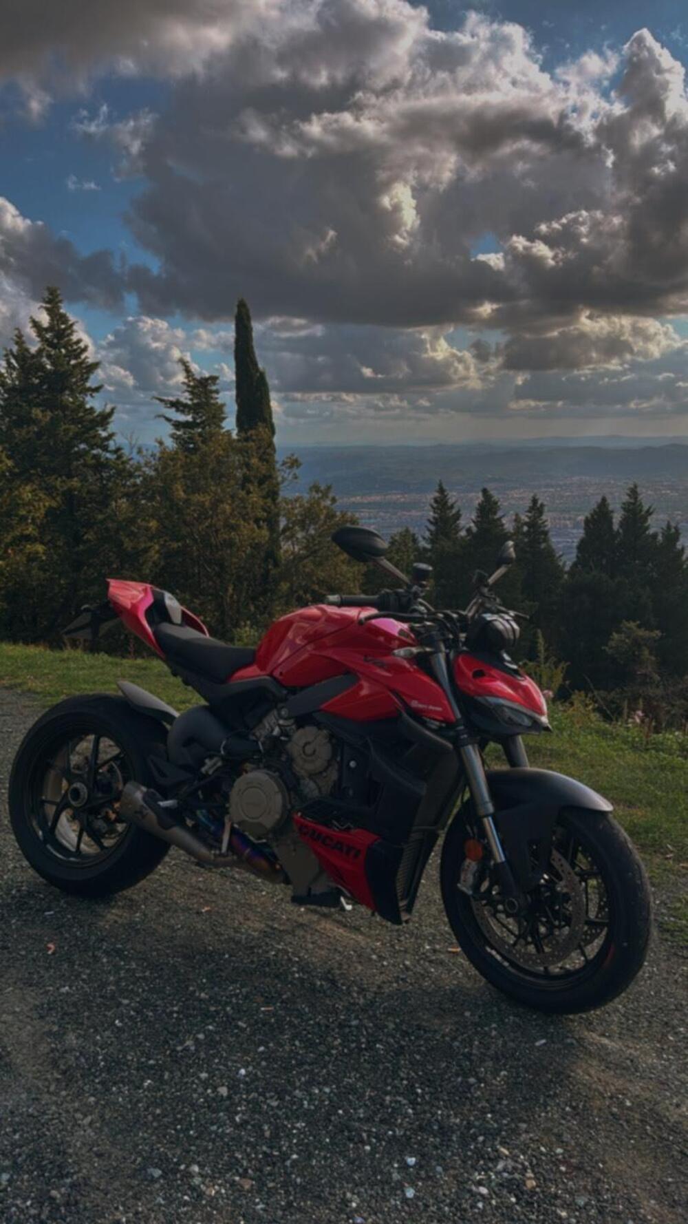 Ducati Streetfighter V4 (2023 - 24)