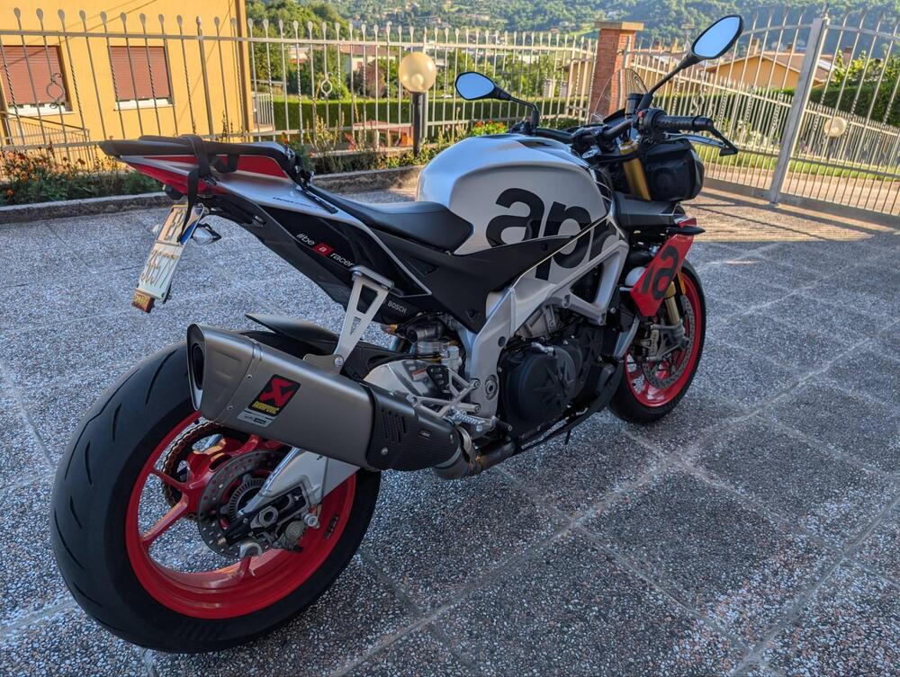 Aprilia Tuono V4 Factory (2019 - 20) (5)