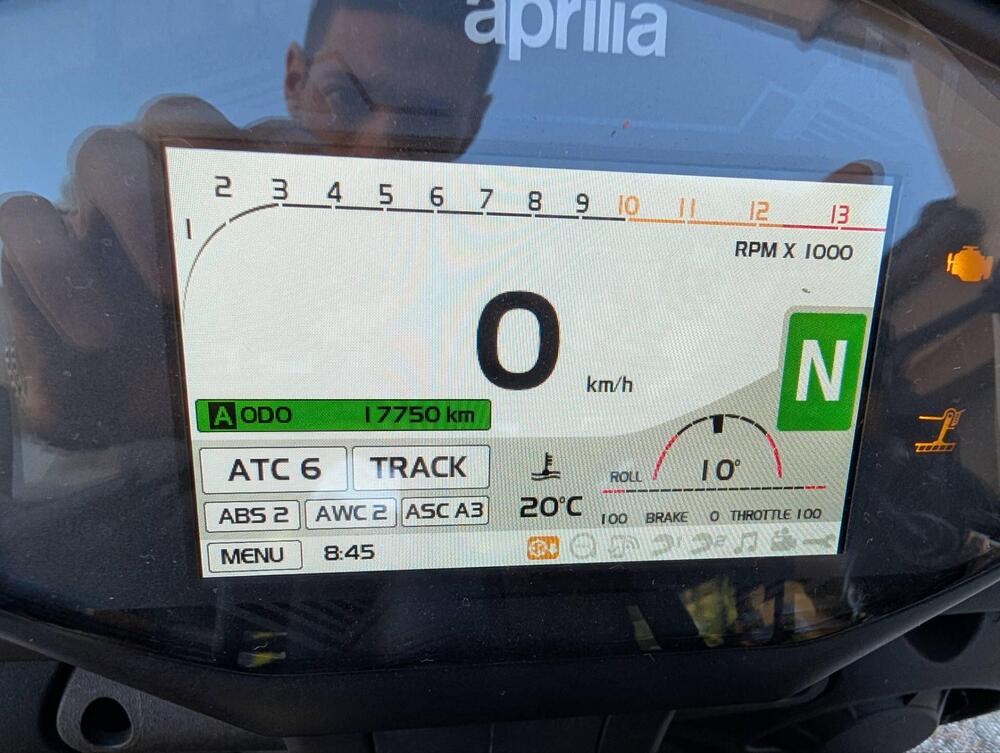 Aprilia Tuono V4 Factory (2019 - 20) (7)
