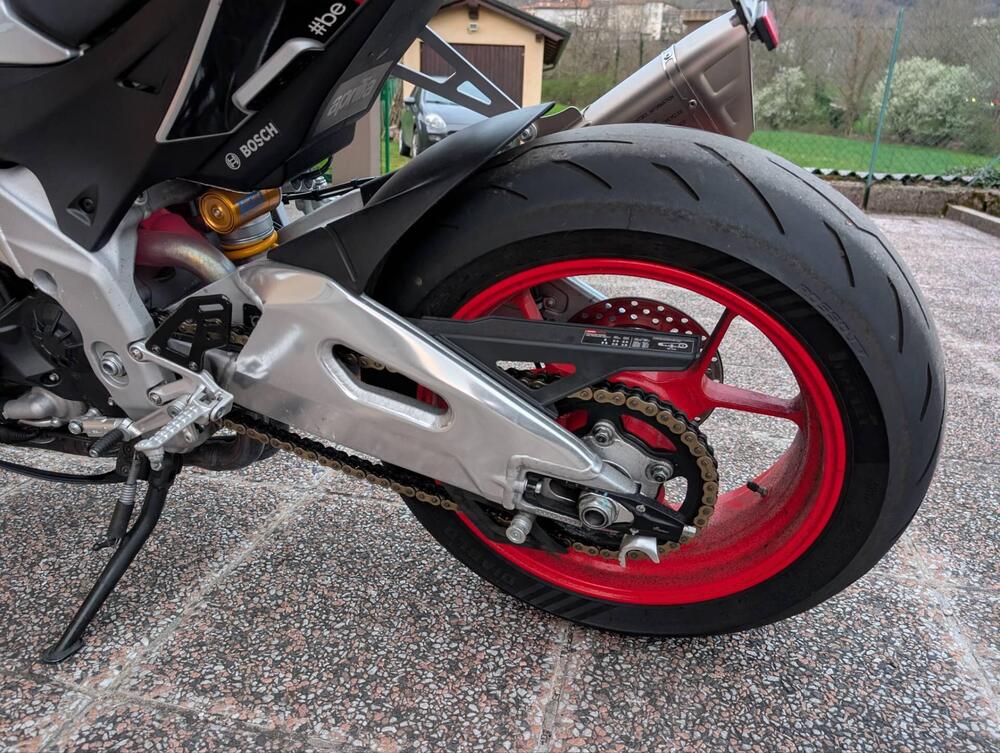 Aprilia Tuono V4 Factory (2019 - 20) (12)