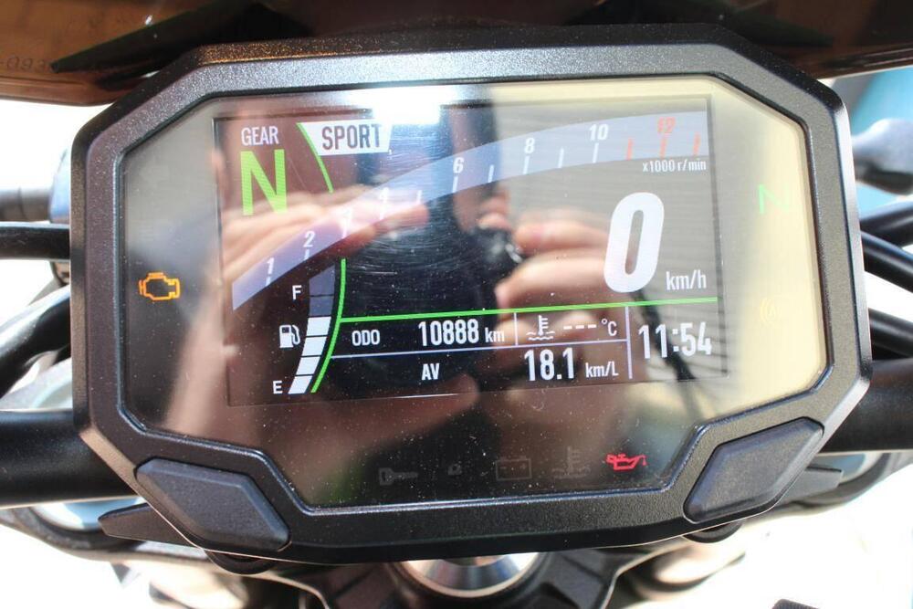 Kawasaki Z 900 (2021 - 24) (7)