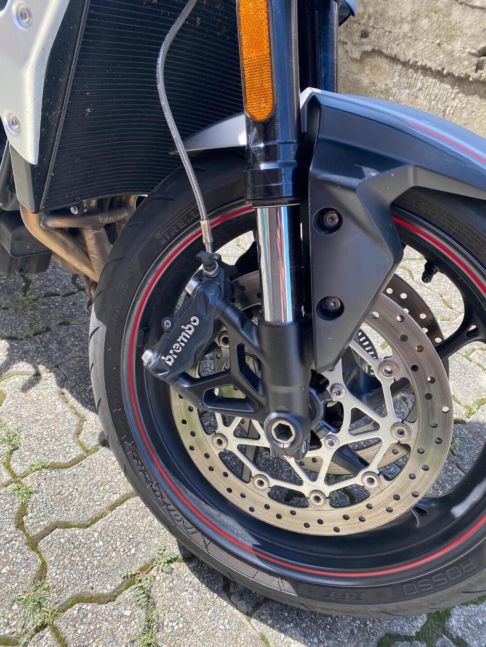 Triumph Street Triple R (2020 - 22) (6)