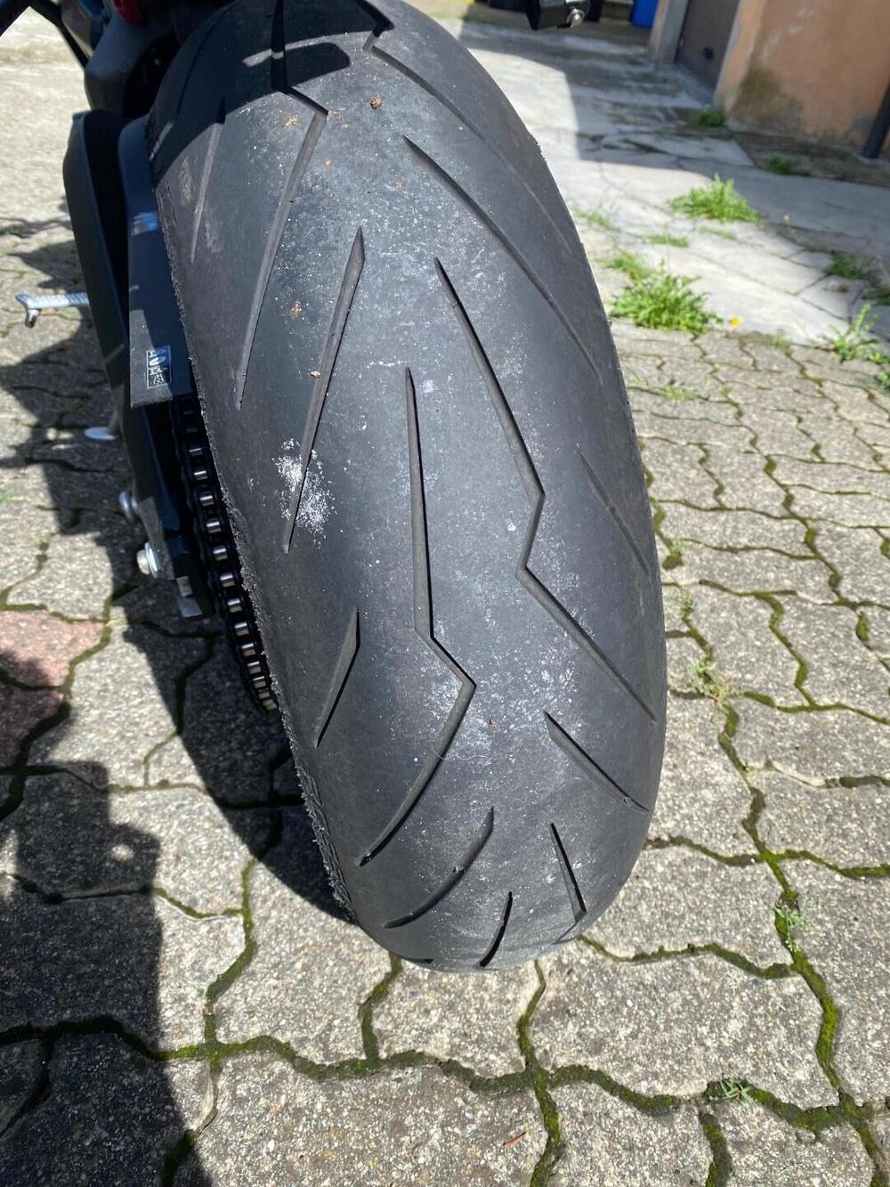 Triumph Street Triple R (2020 - 22) (7)