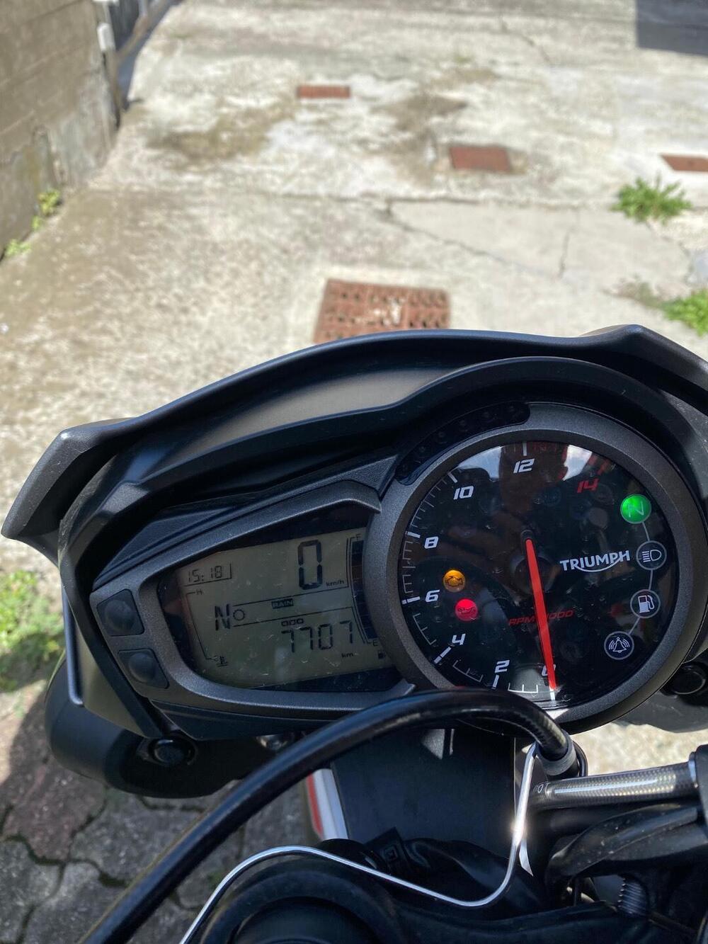 Triumph Street Triple R (2020 - 22) (8)