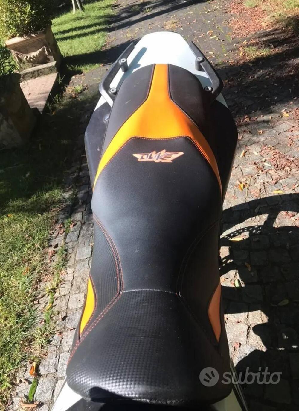 KTM 690 Duke R (2010 - 15) (2)