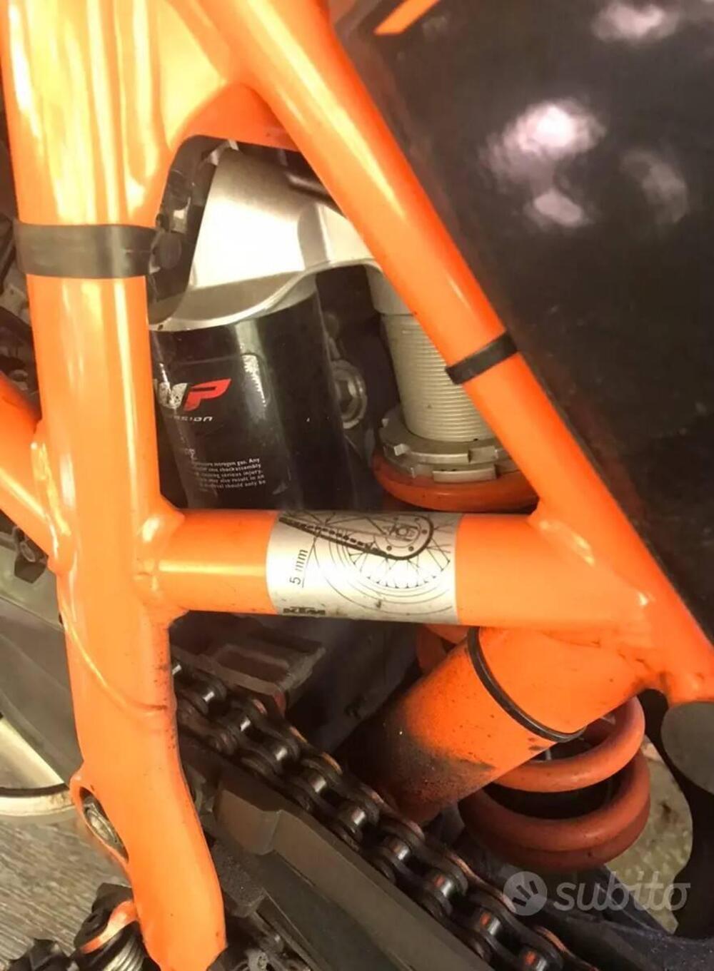 KTM 690 Duke R (2010 - 15) (5)