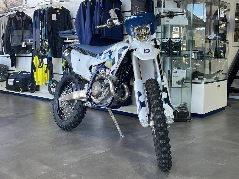 Husqvarna FE 350 (2026) (2)