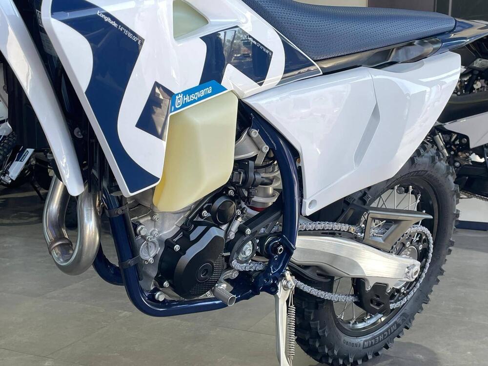 Husqvarna FE 350 (2026) (12)