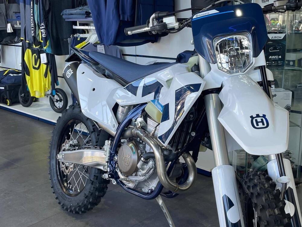 Husqvarna FE 350 (2026) (6)